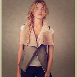 Muubaa sheep skin vest